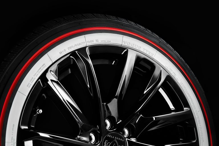 CBR-SCT2-RedStripe-Beauty01-1-768x512 215/70R15 103H XL Vogue CBR Red Stripe - Image 2