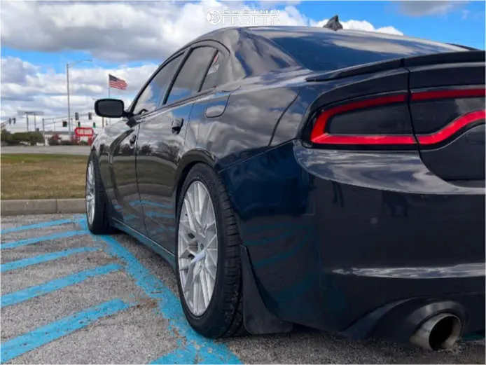 best wheels and tires for Dodge Charger complete 2026 guide wire wheels Forgiato Vogue fitment